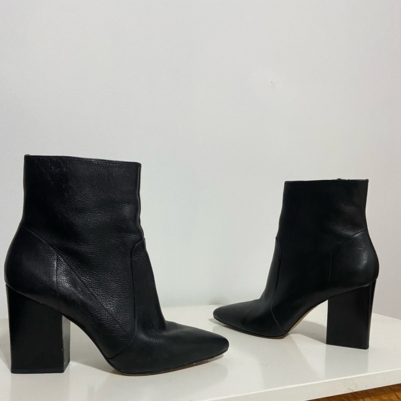 Vince Camuto black heeled boots. Real leather. Size 8. - Picture 5 of 14